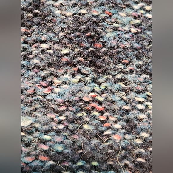 John & Jenn Comfy Sweater Size M - Picture 4 of 6